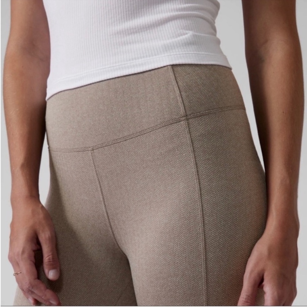 GUC Athleta Delancy Herringbone Tight Legging Taupe Tan Size Small - Picture 2 of 8